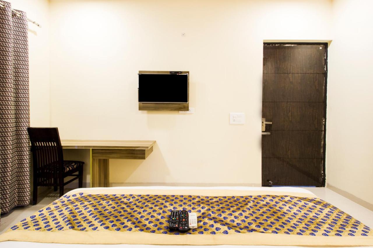 Fabhotel Signature Cyber Park Delhi Kültér fotó