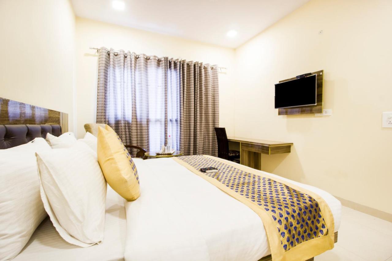 Fabhotel Signature Cyber Park Delhi Kültér fotó